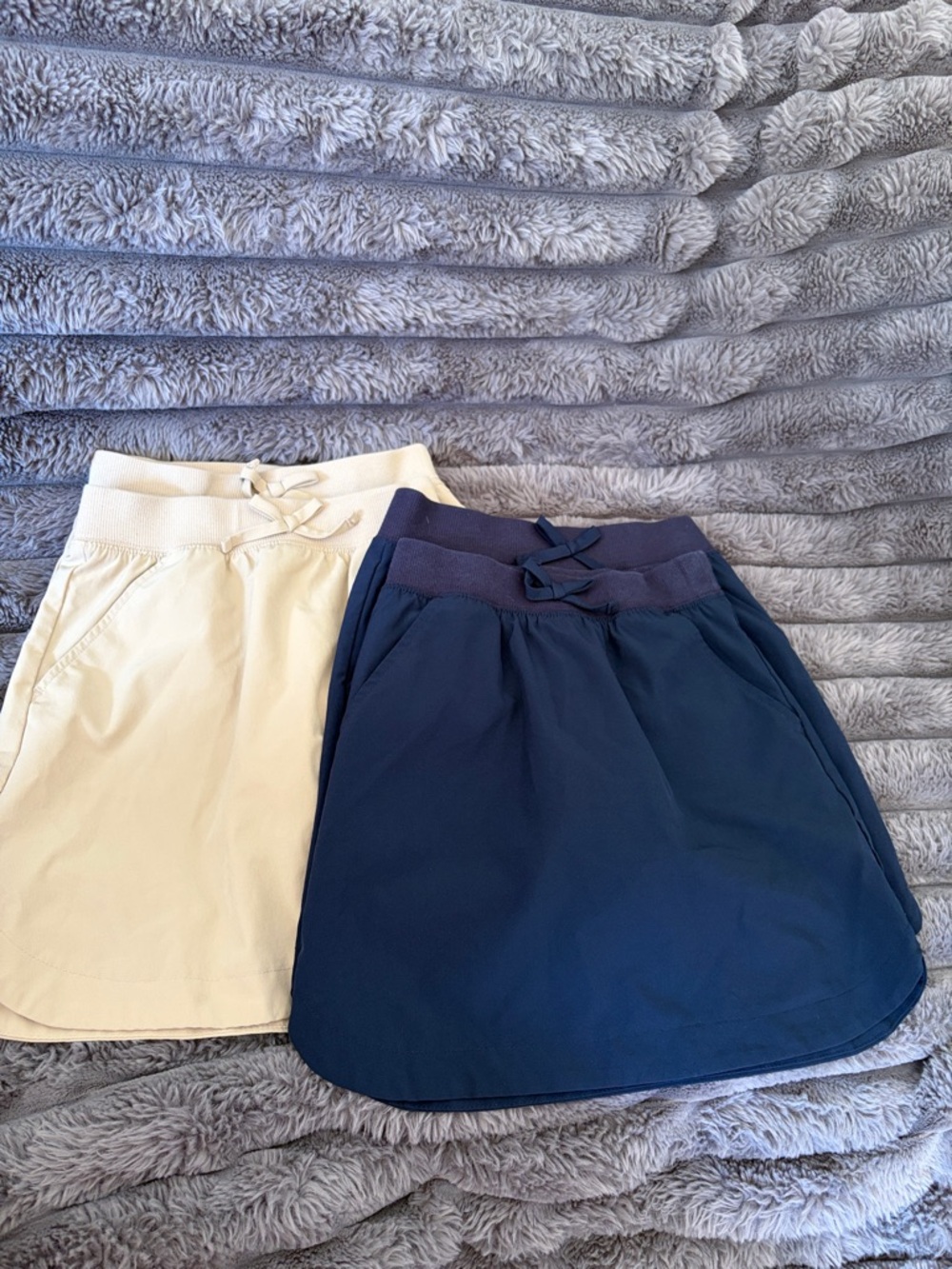 4 pieces Cat & Jack School Uniform Girls' Navy and Cream Pull-On Skort